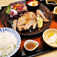 大戶屋日本料理(統一時代台北店)