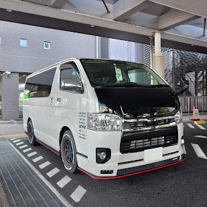 ハイエースバン TRH200V