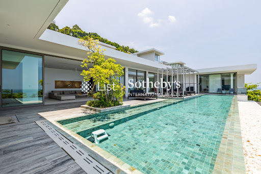 Appartement contemporain avec terrasse et piscine 3