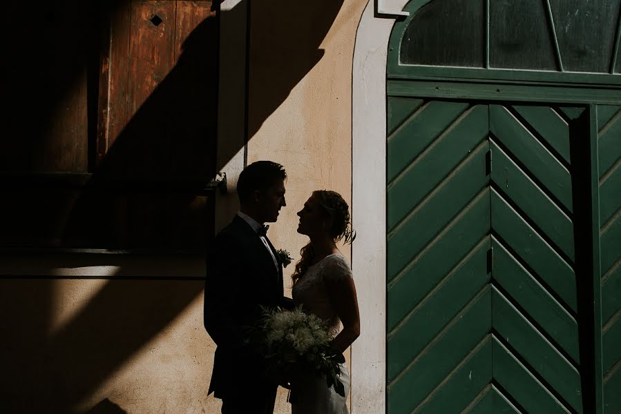 Fotógrafo de casamento Reinis Melioranskis (fotoreinis). Foto de 6 de março 2019