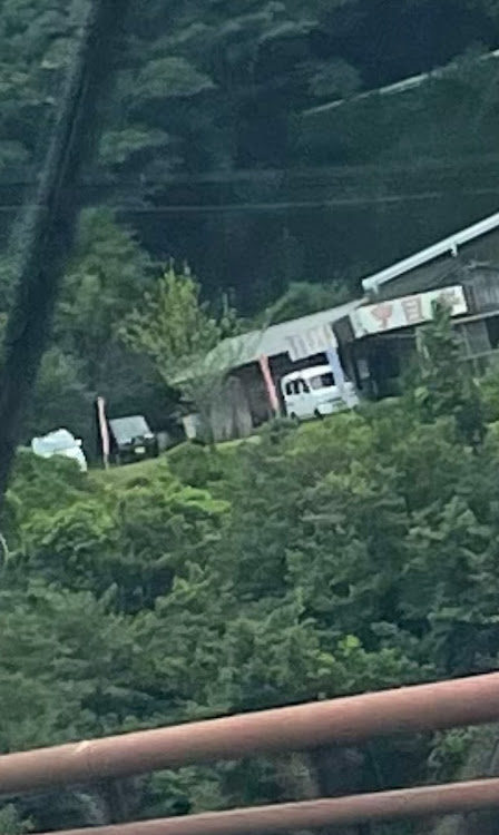 クラウンアスリートの唐揚げ屋・キムチ食堂・帰り道は乗り心地がスムーズなような・8月も終わり・来月もよろしくお願いしますに関するカスタム事例の投稿画像2枚目