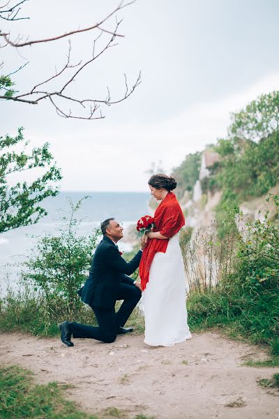婚禮攝影師Elena Belevantseva（femida1985）。2017 10月2日的照片