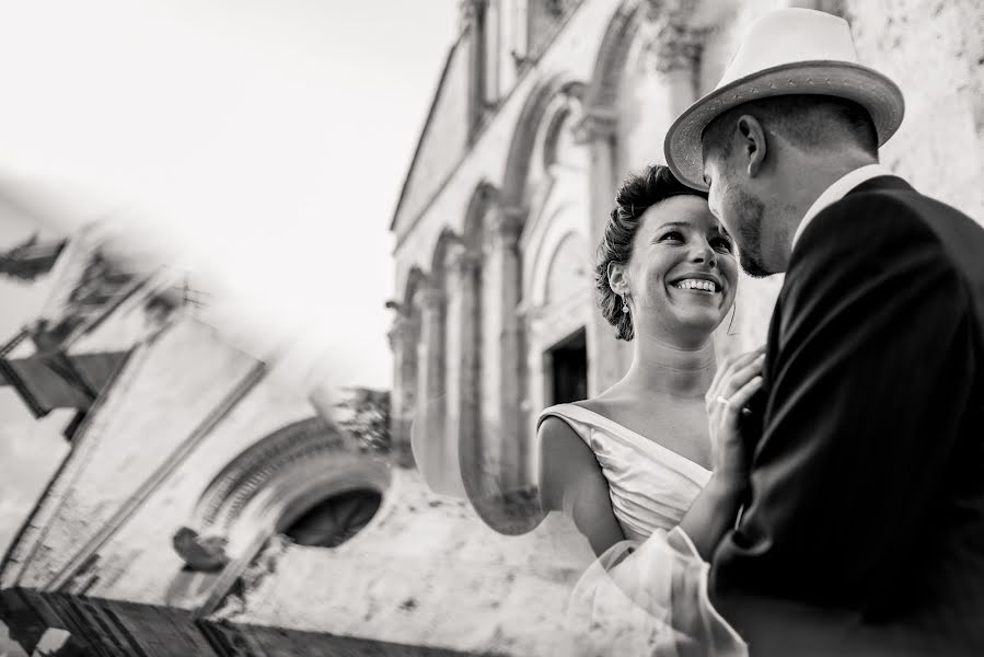 Fotógrafo de casamento Yohe Cáceres (yohecaceres). Foto de 15 de dezembro 2016