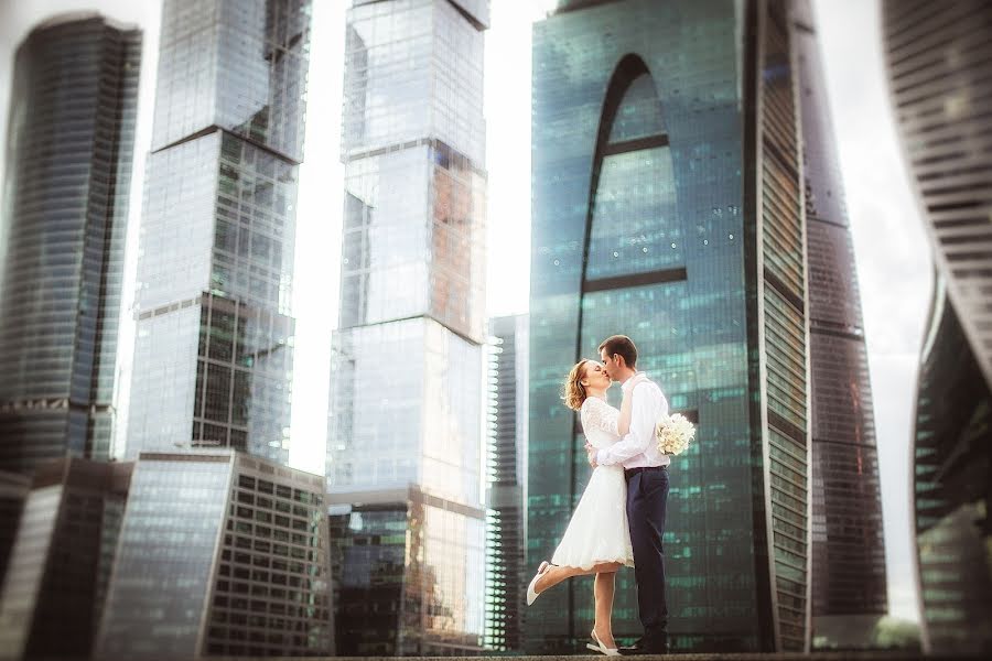 婚禮攝影師Dmitriy Volkov（pasitrua）。2015 9月1日的照片