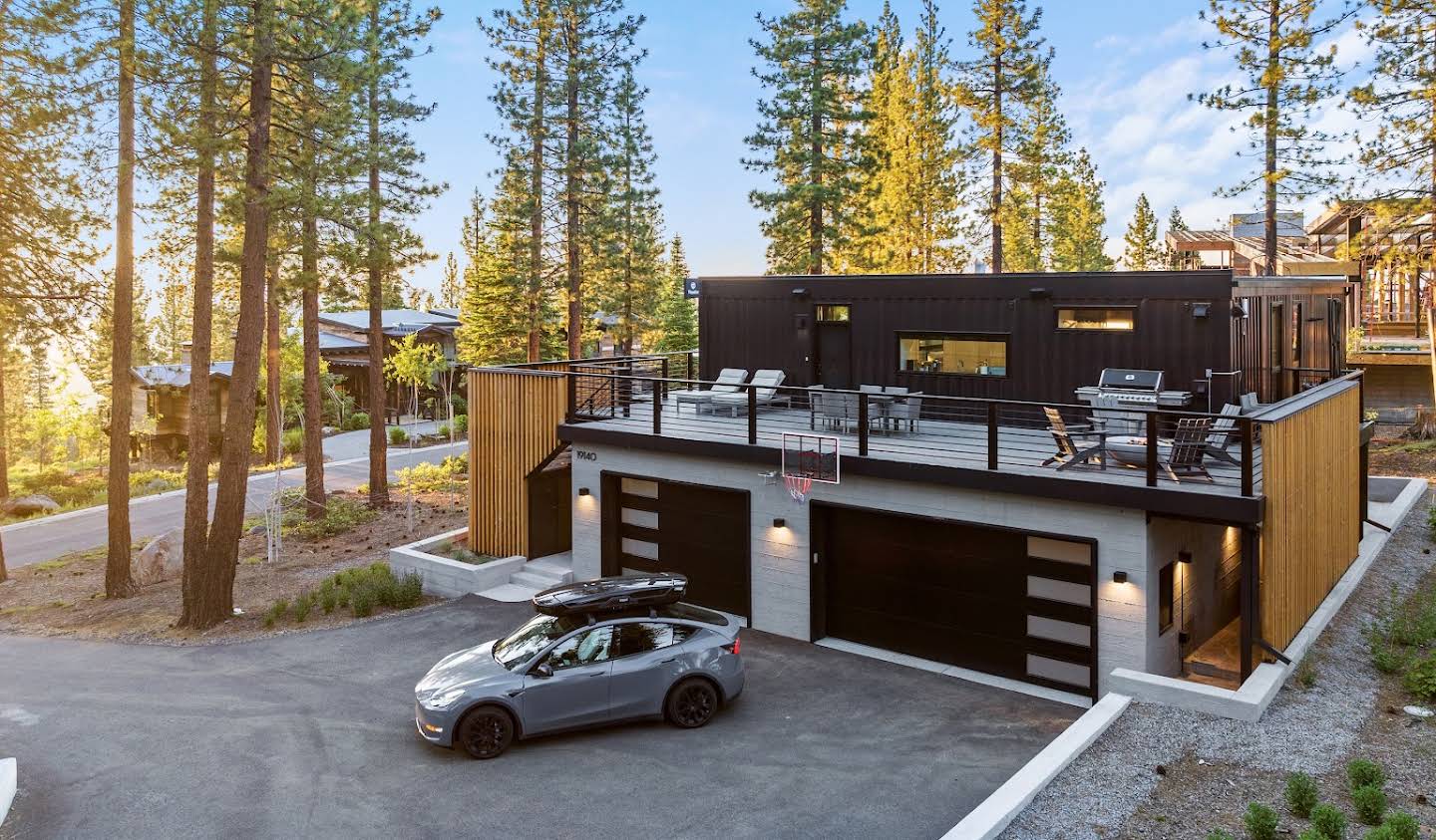 House Truckee