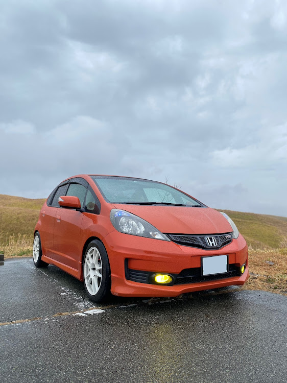 フィットのGE8 RS後期・サンセットオレンジII・九州のフィット乗り・大観峰・温泉ドライブに関するカスタム事例の投稿画像1枚目