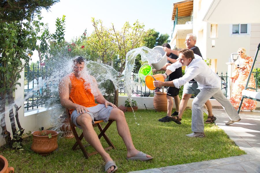 Fotografo di matrimoni Kostas Sinis (sinis). Foto del 20 aprile 2023