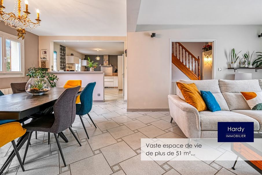 Vente maison 6 pièces 124 m² à Osny (95520), 486 000 €