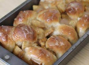 Gooey Apple Pull-Apart Bread