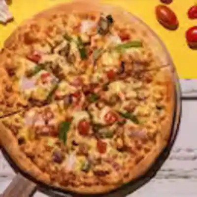 Paneer Tikka Masala Pizza