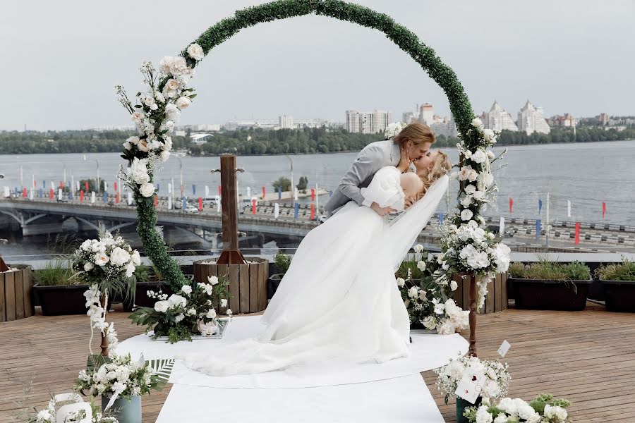 Fotógrafo de casamento Svyatoslav Dyakonov (slavalis). Foto de 21 de junho 2023