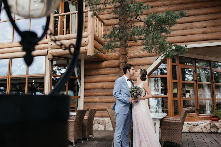 Wedding photographer Evgeniy Voloschuk (evoloshuk). Photo of 2 April 2020