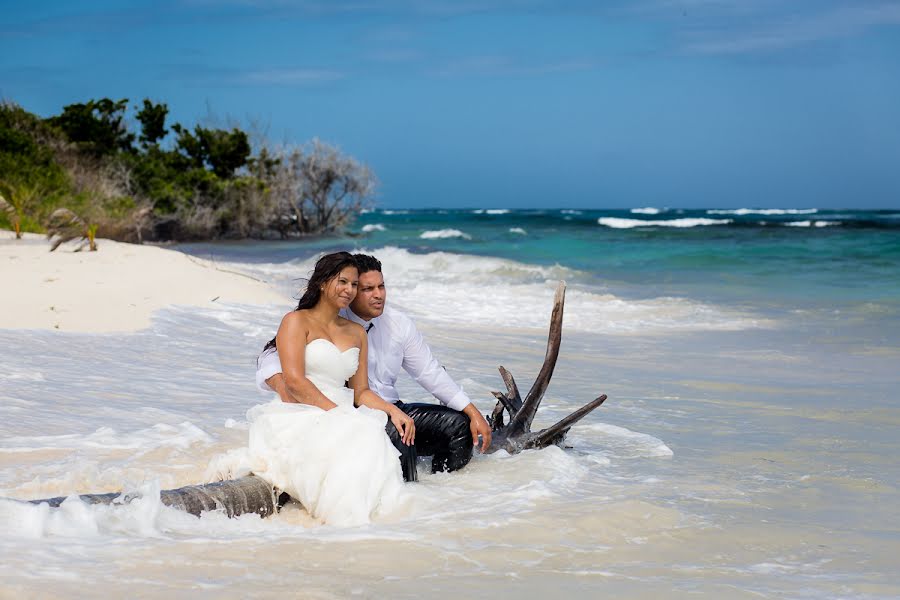 Fotografo di matrimoni Hector Salinas (hectorsalinas). Foto del 13 gennaio 2015