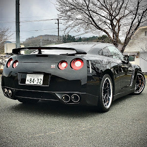 NISSAN GT-R R35