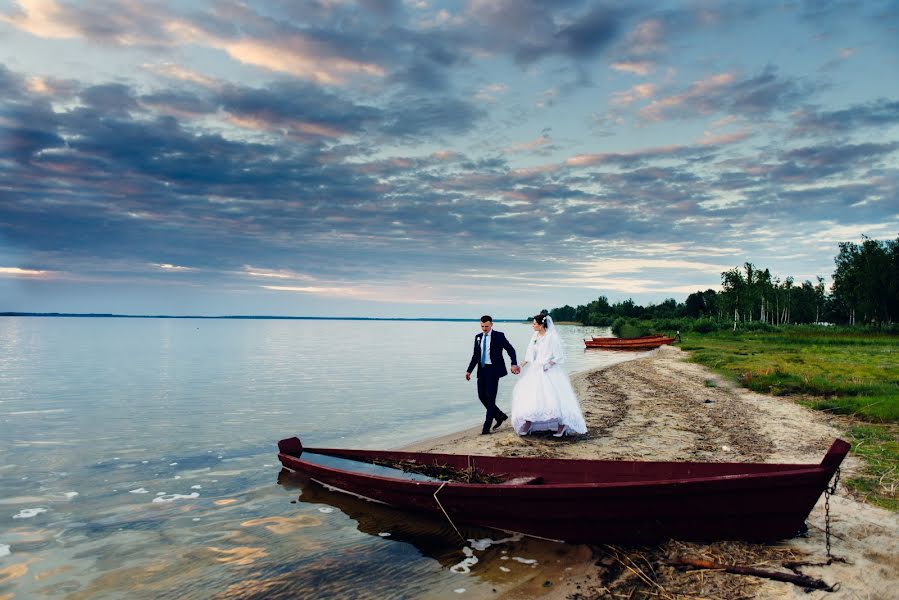 Wedding photographer Dmitro Lisyuk (dimontito). Photo of 3 June 2015