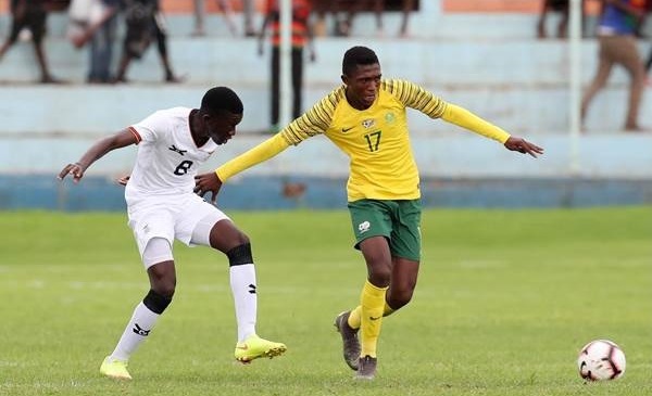 SA under-20 midfielder Keletso Sifama (right) in action in the Cosafa u-20 Men's Championship final against Zambia at Nkoloma Stadium in Lusaka. Sifama will represent the senior national team at the Cosafa Cup.