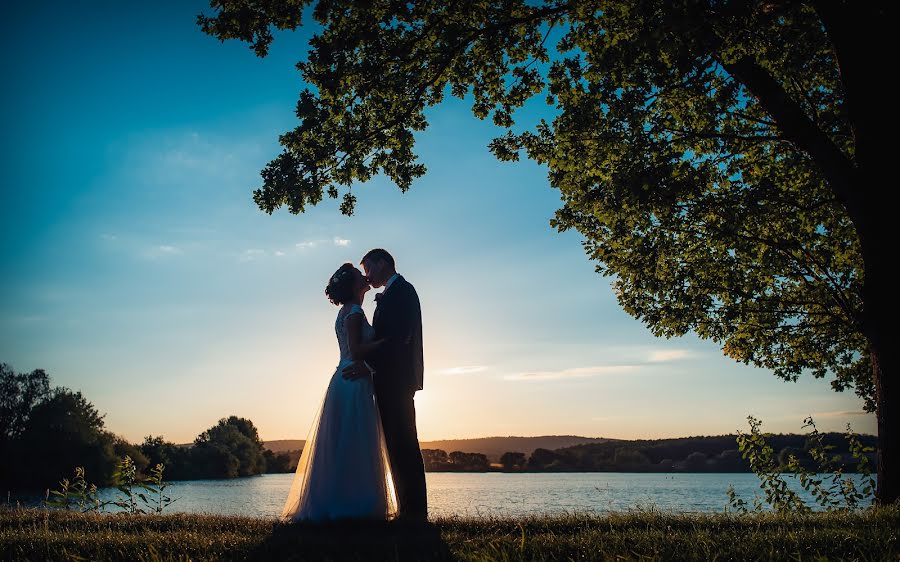 Fotografer pernikahan Dominik Kučera (dominikkucera). Foto tanggal 21 Februari 2019