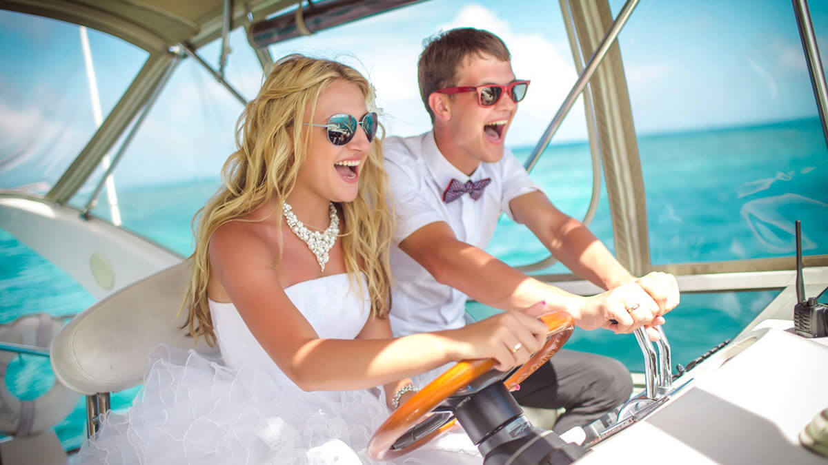 entertainment boat wedding