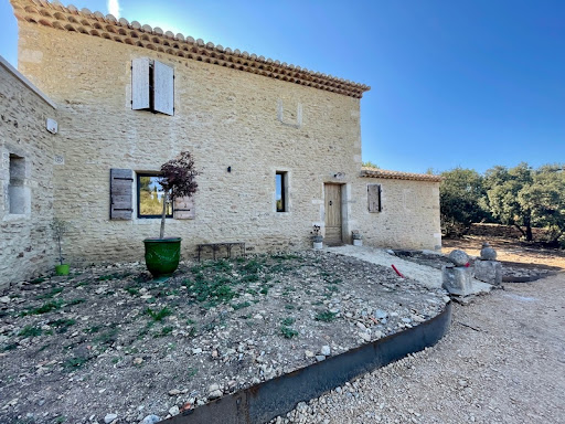 House with pool and terrace 3