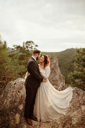 Fotografo di matrimoni Gréta Zubová (laskyplne). Foto del 9 febbraio 2023