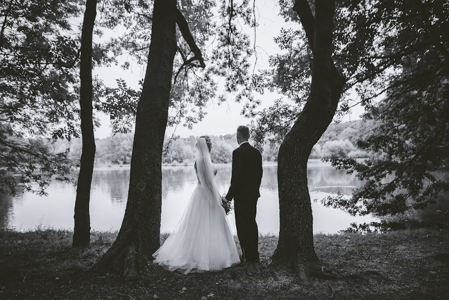 Fotógrafo de casamento Marta Hlavicová (marticka). Foto de 28 de janeiro 2022