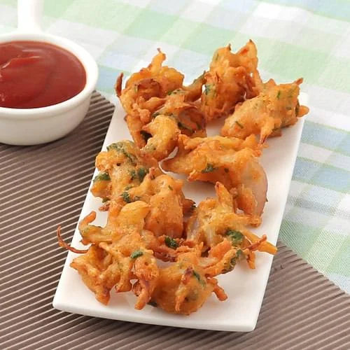 Aloo Pyaz Pakoda ( 10 Pieces )