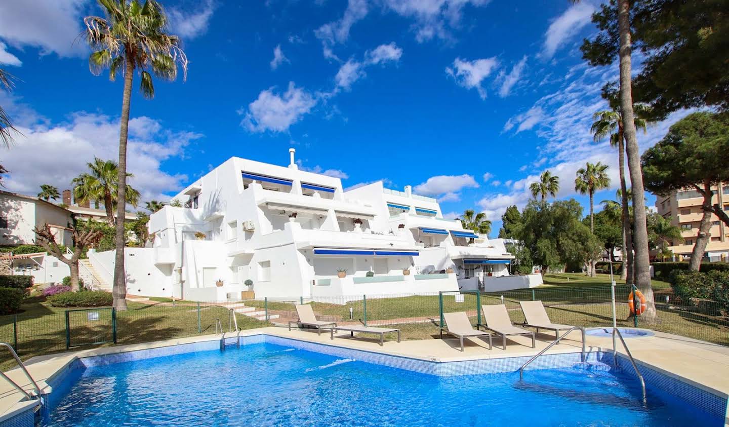 Apartment with terrace and pool Marbella