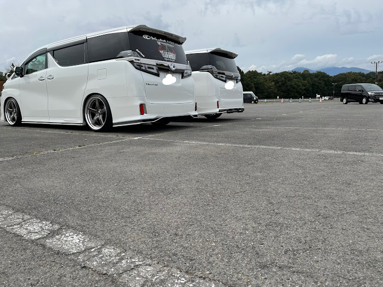 ヴェルファイアの#kuhlracing・#teamkuhl's・ドライブ・那須ガーデンアウトレットに関するカスタム事例の投稿画像2枚目