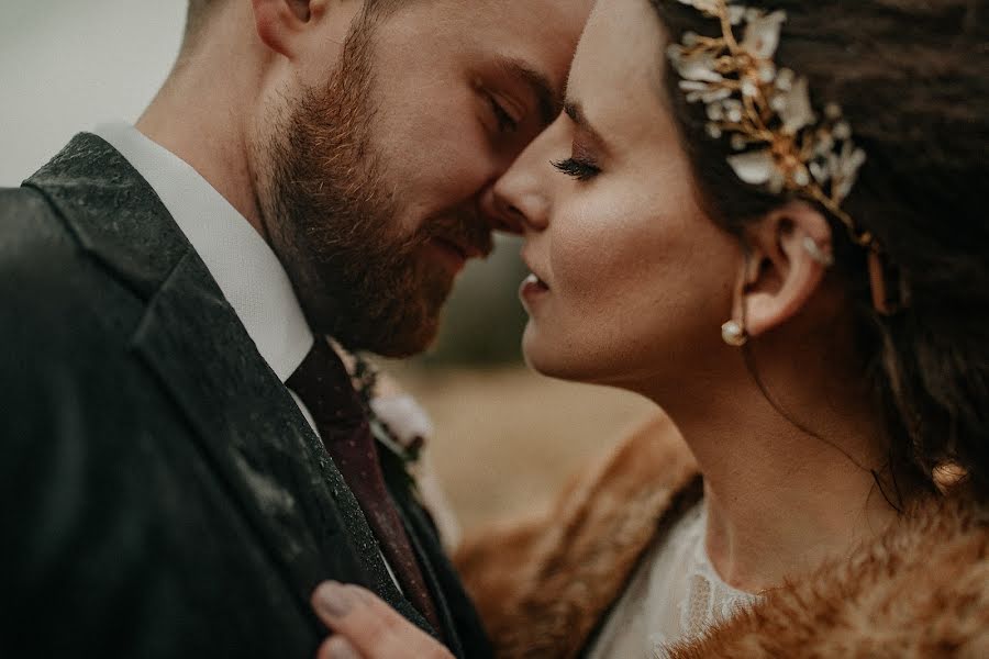 Fotografo di matrimoni Alisa Andrei (alisahw20). Foto del 17 settembre 2019