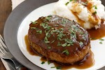 Salisbury Steak with Mashed Potatoes & Gravy was pinched from <a href="http://www.kraftrecipes.com/recipes/salisbury-steak-mashed-potatoes-136909.aspx" target="_blank">www.kraftrecipes.com.</a>