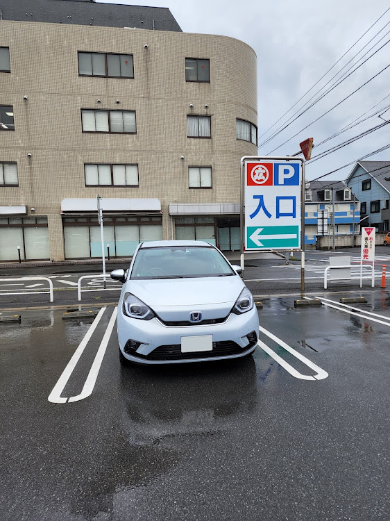 フィットのはま寿司下安松店・丸広川越店東口第１駐車場・燃料計のめもりが1つ減っていた。・エネオスエネジェット所沢に関するカスタム事例の投稿画像14枚目
