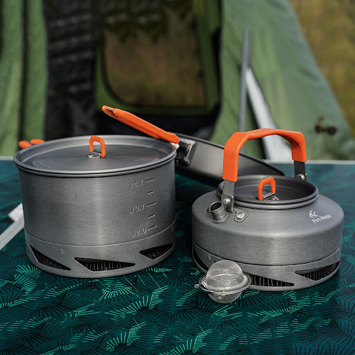 Title 6, Portable Outdoor Cookware for Camping and Picni...