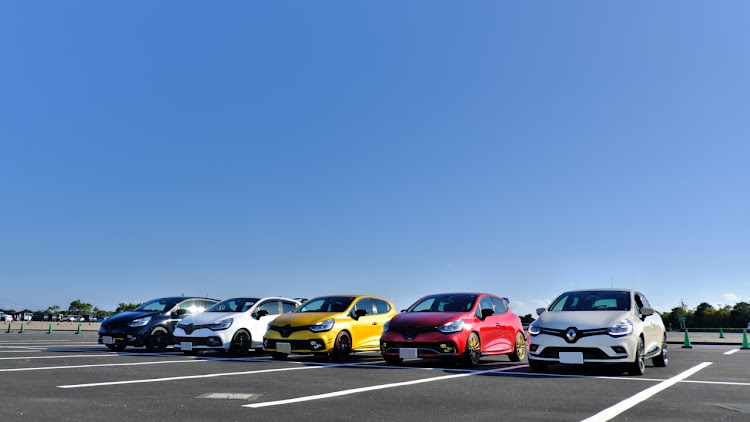 ルーテシアのイタフラカーニバル・Latin.Cars.Union・ルノー祭りに関するカスタム事例の投稿画像2枚目