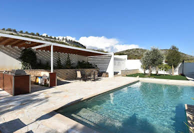 Villa with pool and terrace 3