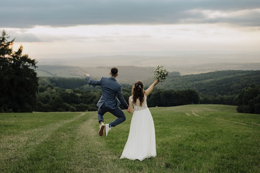 Fotograful de nuntă Kuba Plšek (kubaplsek). Fotografia din 8 august 2022