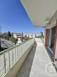 appartement à Juan les pins (06)