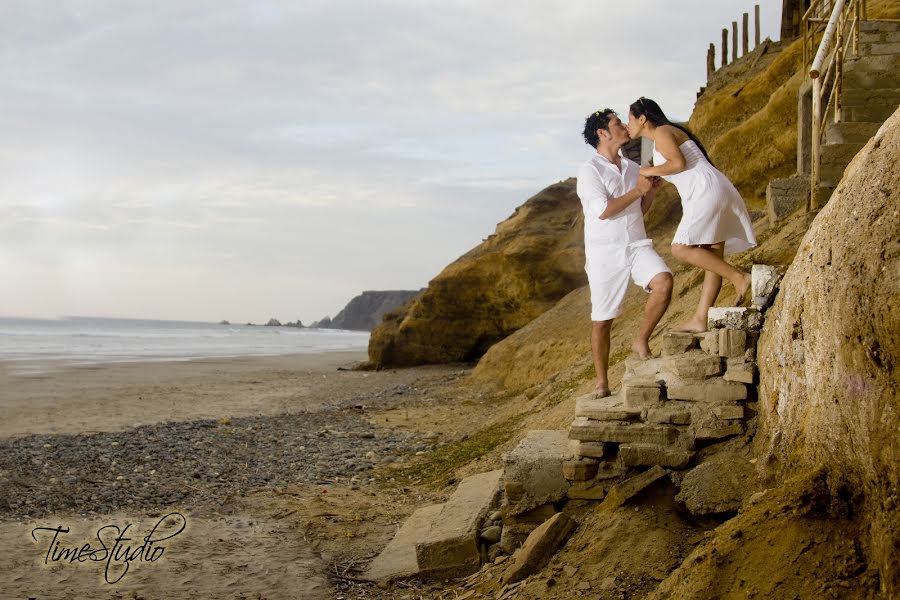 Fotógrafo de bodas Cesar Hernan Palacios Rosas (timestudio). Foto del 23 de mayo 2020