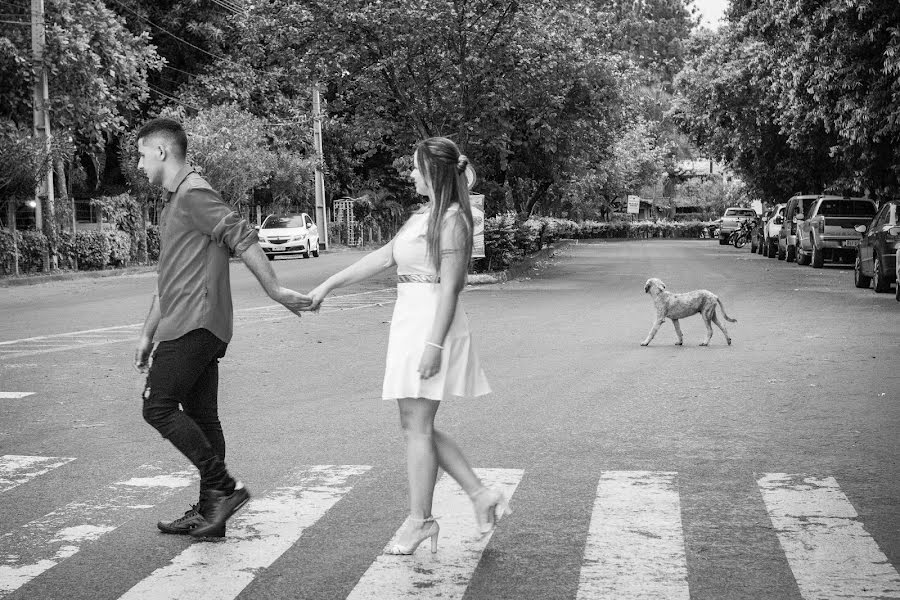 Fotografo di matrimoni Miriã Santana (mihsant). Foto del 18 aprile 2019