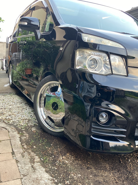 ヴォクシーのworkユーロライン・プロジェクターフォグ・洗車に関するカスタム事例の投稿画像2枚目