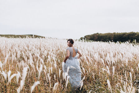 Fotógrafo de casamento Natasha Konstantinova (konstantinova). Foto de 9 de outubro 2017