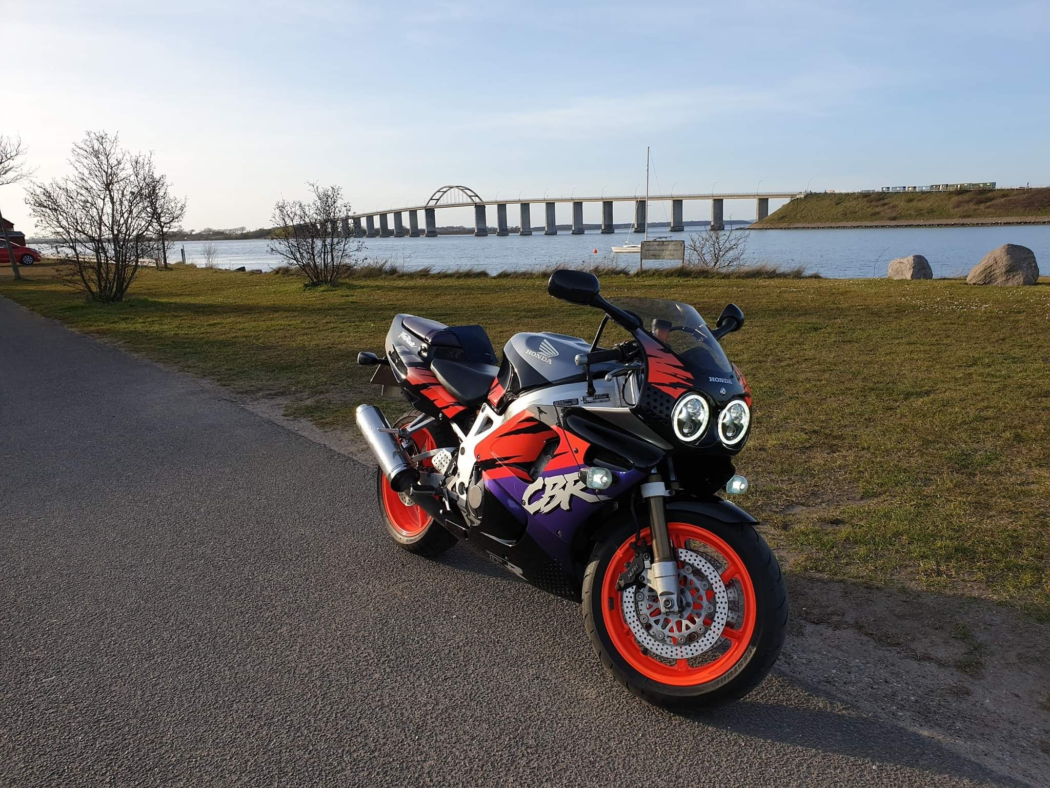 Honda Cbr 900 Rr-p Hire Odense C