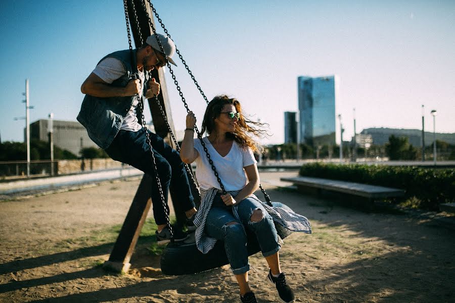 Fotógrafo de casamento Vera Kharlamova (veraharly). Foto de 24 de outubro 2017