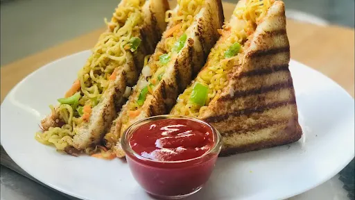 Maggi Sandwich