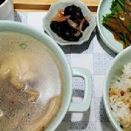 龍涎居雞膳食坊(新竹竹北店)