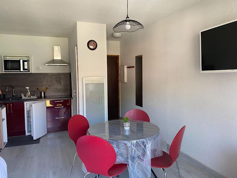 Location meublée appartement 1 pièce 24 m² à Dax (40100), 496 €