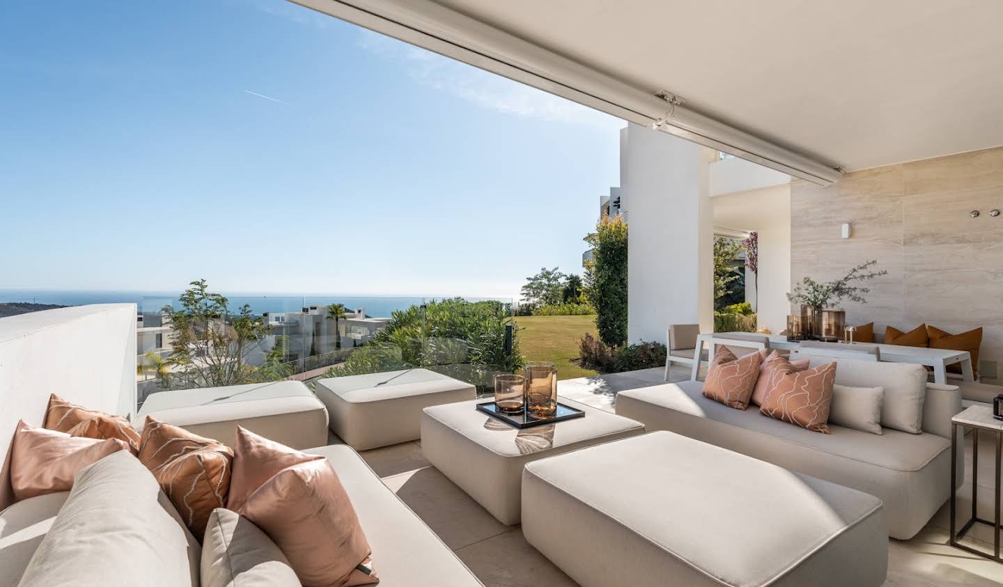 Apartment with terrace and pool Ojén