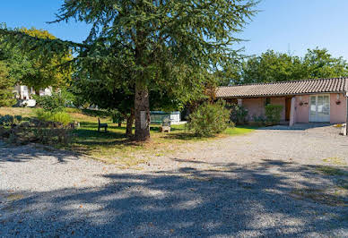 Maison avec piscine et terrasse 13