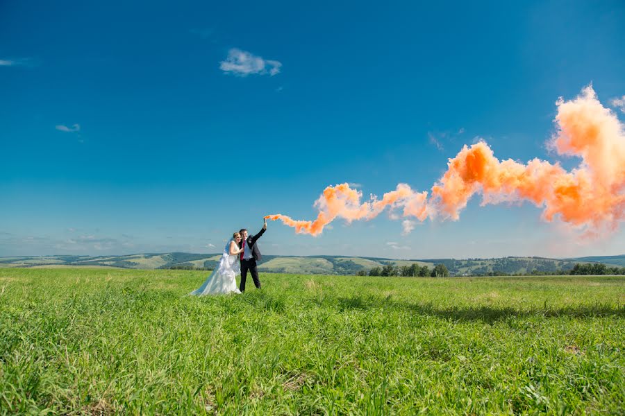 婚禮攝影師Dmitriy Cherkasov（wedprof）。2014 8月22日的照片