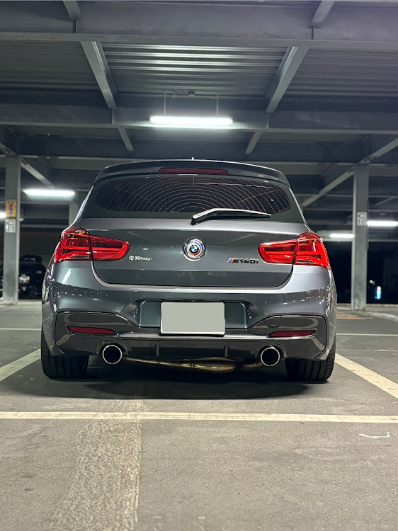 1シリーズ ハッチバックのCTの皆さんいつもイイネ＆コメありがとう・ボディカラー図鑑・BMW・梅雨入り間近？に関するカスタム事例の投稿画像4枚目