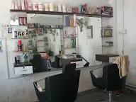 Ajinta'Z Hair Saloon photo 1